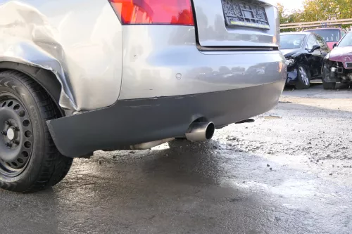 Audi A4 8E B6 Limousine Stoßstange hinten mit Spoiler grau LY7Q PDC (172050)