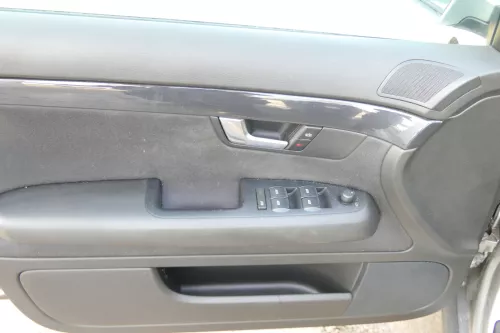 1x A4 8E B6 Türverkleidung Verkleidung Tür vorne links soul  (172053)