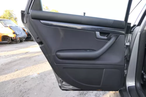 1x A4 8E B6 Türverkleidung Verkleidung Tür hinten links soul schwarz (172054)