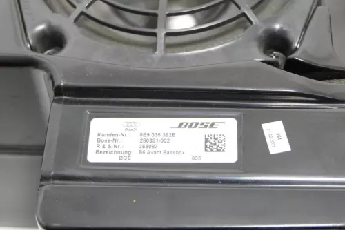 Audi A4 8E B6 Avant Kombi Subwoofer 8E9035382E Lautsprecher Bassbox Bose (172136)