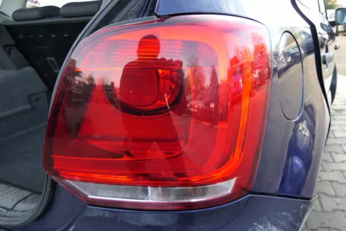 VW Polo 6R Rücklicht hinten rechts 6R0945096AH Rückleuchte Lampenträger orig (172376)