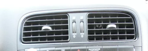 VW Polo 6R Lüftungsdüse Düse Lüftung vorne in der Mitte (172392)