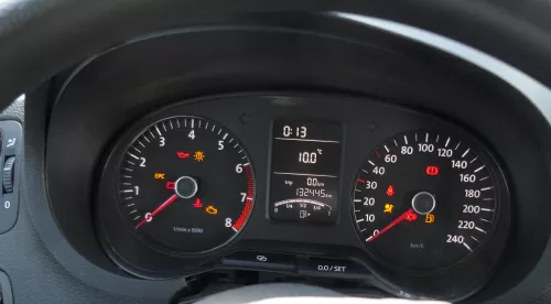 VW Polo 6R Tacho Tachometer Kombiinstrument 132.000km 6R0920860C Benziner  (172397)