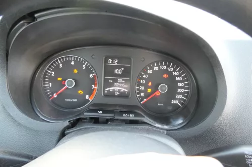 VW Polo 6R Tacho Tachometer Kombiinstrument 132.000km 6R0920860C Benziner  (172397)