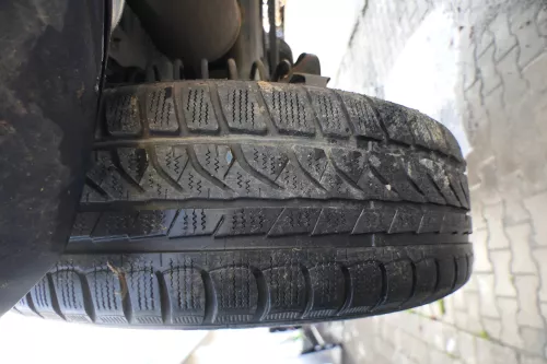 2xPolo 6R 9N Ibiza Felgen 185/60 R15 84T Winterreifen M+S 6jx15 ET38 Reifen 5mm (172414)