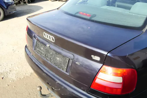 A4 B5 Heckklappe hinten Klappe Kofferraumklappe Limousine blau lila LZ5L bis1999 (172455)