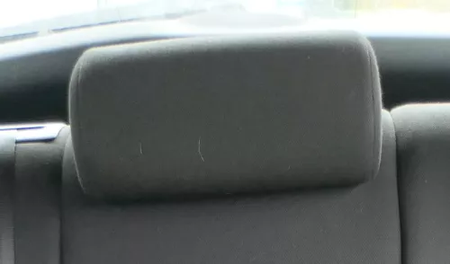 Skoda Octavia 1Z Sitz hinten in der Mitte Kopfstütze Kopfstützen schwarz (172549)