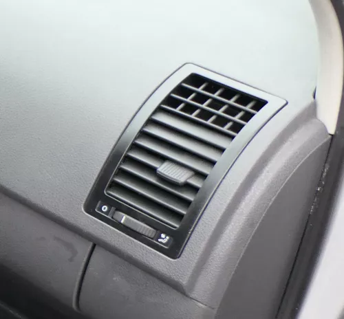 VW Polo 9N Lüftungsdüse Düse Lüftung vorne rechts 6Q0819704  1QB schwarz (172684)