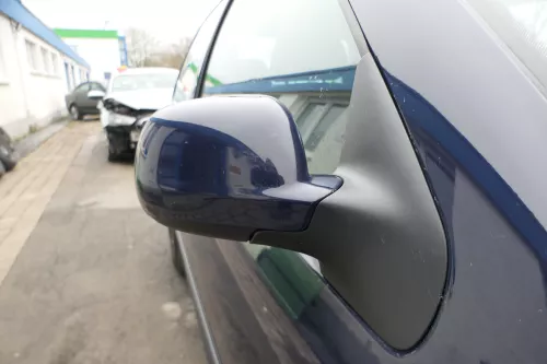 VW Golf 4 Bora manueller Spiegel vorne rechts Außenspiegel blau LA5G (172912)