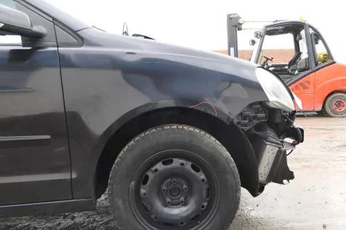 VW Polo 9N3 Kotflügel vorne rechts schwarz LC9Z (173215)