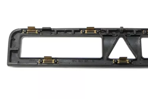 Audi A3 8P Mittelkonsole Verkleidung Abdeckung Blende - normales Radio (173672)