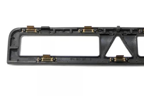 Audi A3 8P Mittelkonsole Verkleidung Abdeckung Blende - normales Radio  (173672)