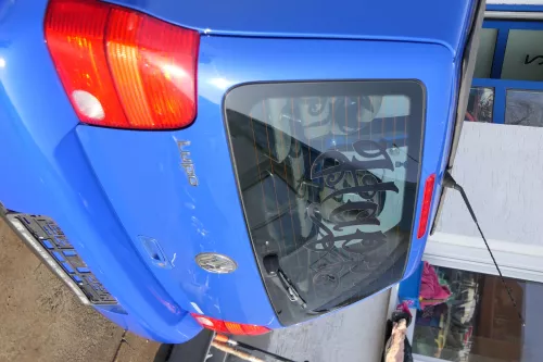 VW Lupo 6X Heckklappe Klappe Kofferraumklappe Scheibe blau LW5Z ohneAnbautei (173909)