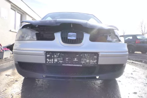 Seat Arosa 6H Stoßstange Frontstoßstange vorne grau silber LS7N Facelift + Grill (173957)