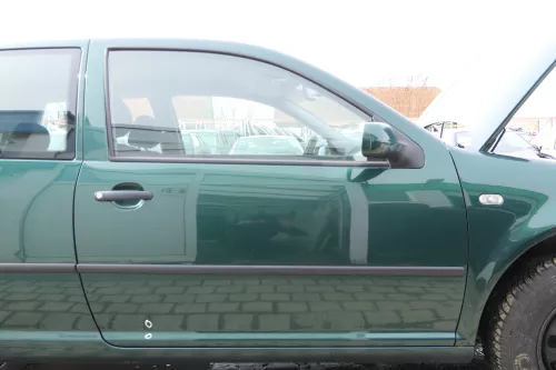 VW Golf 4 Tür vorne rechts Beifahrertür 2/3-Türer grün LC6M ohneAnbauteile (174419)