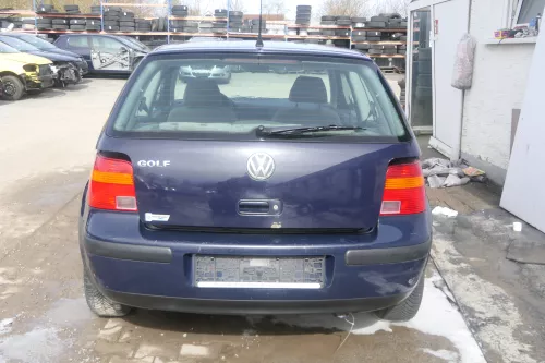 VW Golf 4 Limousine Stoßstange hinten Heckstoßstange Stoßfänger blau LA5G (174536)