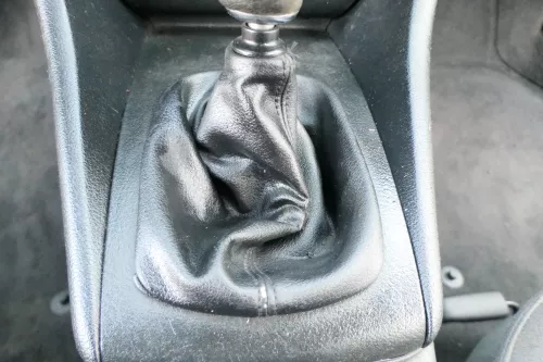 Audi A6 4B Schaltknauf Schaltsack Schaltknüppel original 6-Gang Leder  (174553)