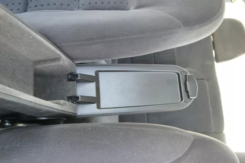 VW Golf 4 Bora Mittelarmlehne Armlehne original mitte komplett Velour (174830)