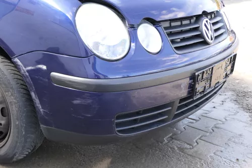 VW Polo 9N Stoßstange Frontstoßstange vorne blau LB5N + Grill (174954)
