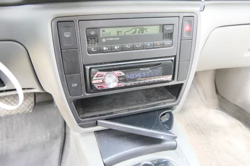 VW Passat 3B 3BG Mittelkonsole Verkleidung Aschenbecher Dekor netzoptik Optik (175112)