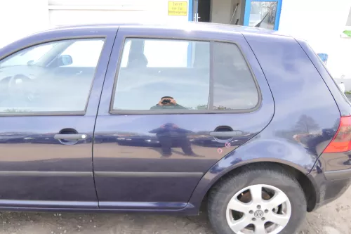 VW Golf 4 1J Limousine Tür hinten links blau LC5H blue (KEINkombi) (175241)