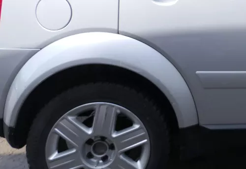 A2 8Z Kotflügel Abdeckung Verbreiterung Radabdeckun hinten rechts silber LY7W (175269)