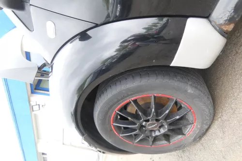 VW New Beetle 9C Kotflügel vorne links schwarz L041 1C0821103H (175354)