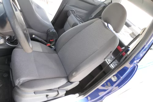 VW Fox Sitz Fahrersitz vorne links OHNEAirbag höhenverstellbar  v (175511)