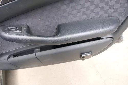 4x A6 4B Türverkleidung Verkleidung Tür vorne hinte links rechts  (175640)