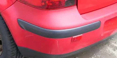 VW Golf 4 Limousine Stoßstange hinten Heckstoßstange Stoßfänger rot LY3D (175797)