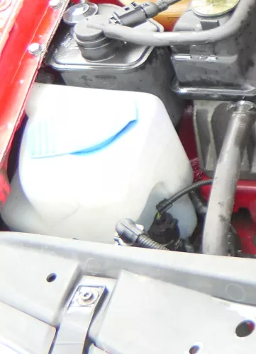 VW Golf 4 Wischwasserbehälter Behälter Wischwasser SWR mit Pumpen 5,5 L (175804)