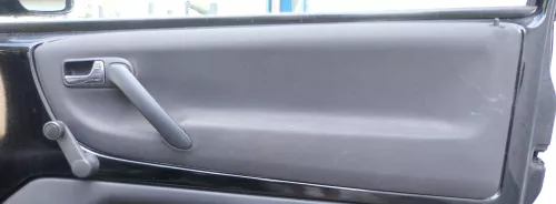 1x VW Lupo Arosa Türverkleidung Verkleidung Tür vorne rechts oben schwarz (175811)