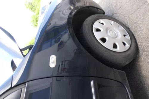VW Lupo Kotflügel vorne rechts schwarz L041 (175818)