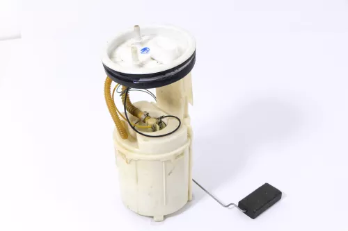 VW Golf 4 Benzinpumpe Tankpumpe 8L0919051A Kraftstoffpumpe Benziner 3,0 bar (175878)