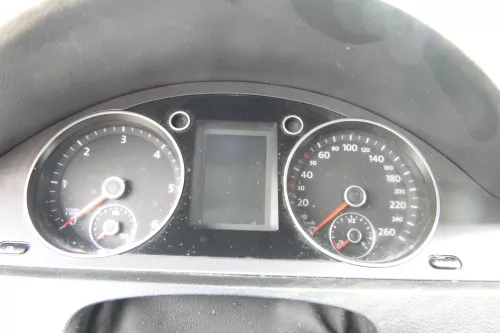 VW Passat 3C Tacho Tachometer 3c0920871T - 252.241km Diesel TDI  (175929)
