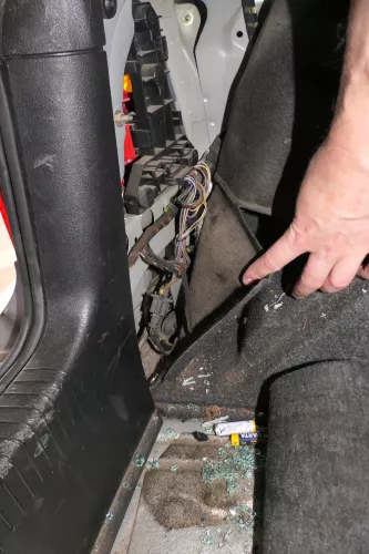 VW Golf 4 Limousine feste starre Anhängerkupplung mit Kabelbaum komplett  (175964)