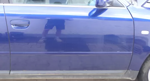 Audi A6 4B C5 Tür nur Türblatt vorne rechts Beifahrertür blau LZ5K (176051)