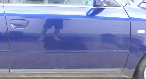 Audi A6 4B C5 Tür nur Türblatt vorne rechts Beifahrertür blau LZ5K