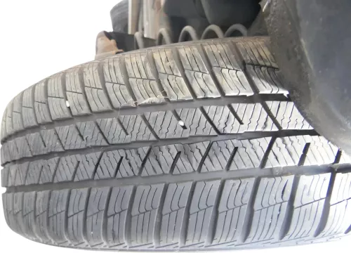 4x Golf 4 Bora Reifen Felgen 205/55 R16 Winterreifen 6-7mm M+S (176171)