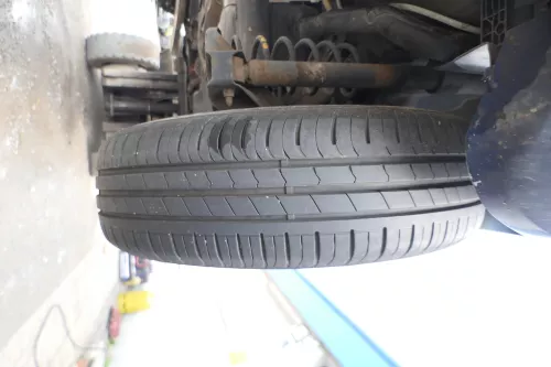 4x VW Polo 9N Felgen Reifen 165/70 R14 81T Sommerreifen 5jx14H2 ET35 ca. 6mm (176197)