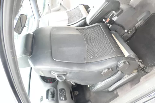 Q805 A3 8L Sitz Sitze vorne links + rechts +hinten Ledersitz Kopfstützen (176205)