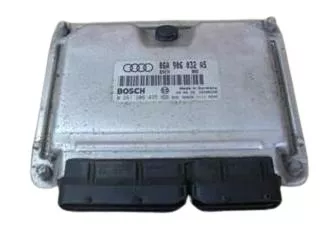 Audi A3 8L Steuergerät Motor 1,8T ARZ 06A906032AS ARZ 06A 997 032 GX (176219)