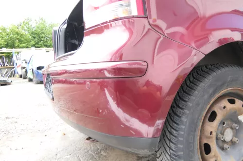 VW Polo 9N 9N3 Stoßstange Heckstoßstange hinten rot LC3R Einparkhilfe PDC (176359)