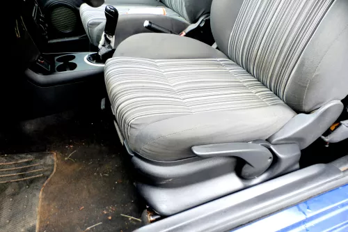 VW Fox Sitz Fahrersitz vorne links OHNEAirbag höhenverstellbar  (176382)