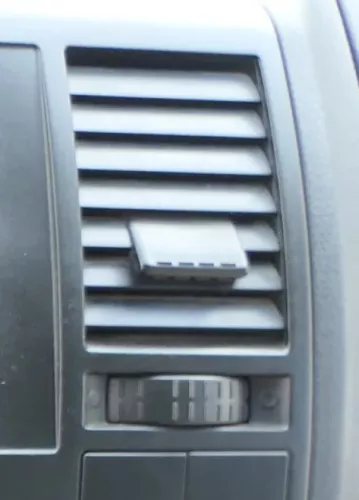 VW T5 Lüftungsdüse Düse Lüftung mitte rechts 7H0815706C