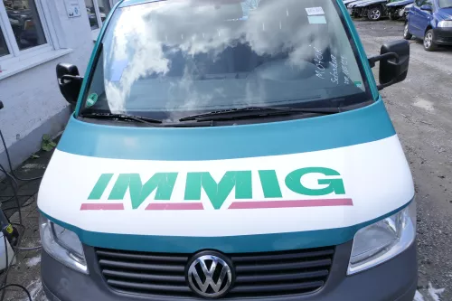 VW T5 Multivan Motorhaube Haube Klappe vorne grün weiß (176438)