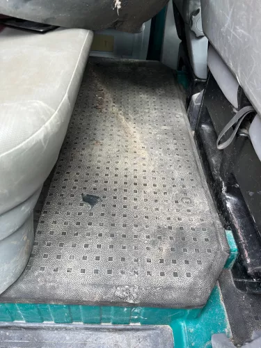 VW T5 DOKA HINTEN Teppich Innenraumteppich Innen Boden Beodenbelag hinten Gummi (176461)