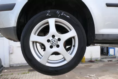 1x Felge Alufelge Golf 4 VW Polo 9N 9N3 6,5j x16 H2 ET42 - KBA 43946  BBS  2 (176628)