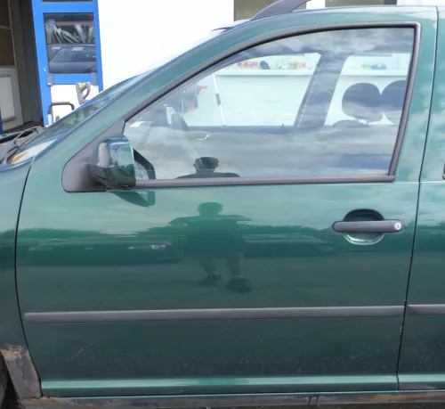 VW Golf 4 Bora Tür vorne links Fahrertür 4/5-Türer Kombi Variant grün LC6M (176670)