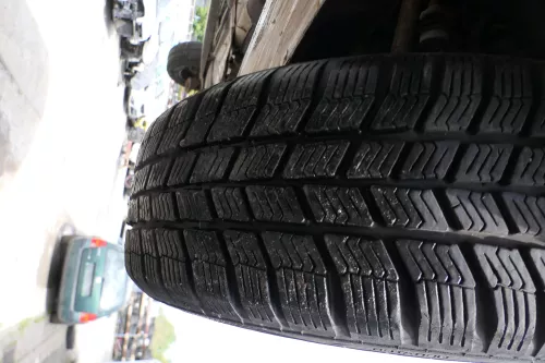 4x Polo 6R 9N Ibiza Felgen 185/60 R14 H Winterreifen M+S 6jx15 ET38 Reifen 5-6mm (176700)